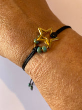 Afbeelding in Gallery-weergave laden, Satijnkoord zwart armbandje ster