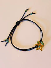Afbeelding in Gallery-weergave laden, Satijnkoord zwart armbandje ster
