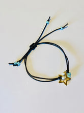 Afbeelding in Gallery-weergave laden, Satijnkoord zwart armbandjes ster